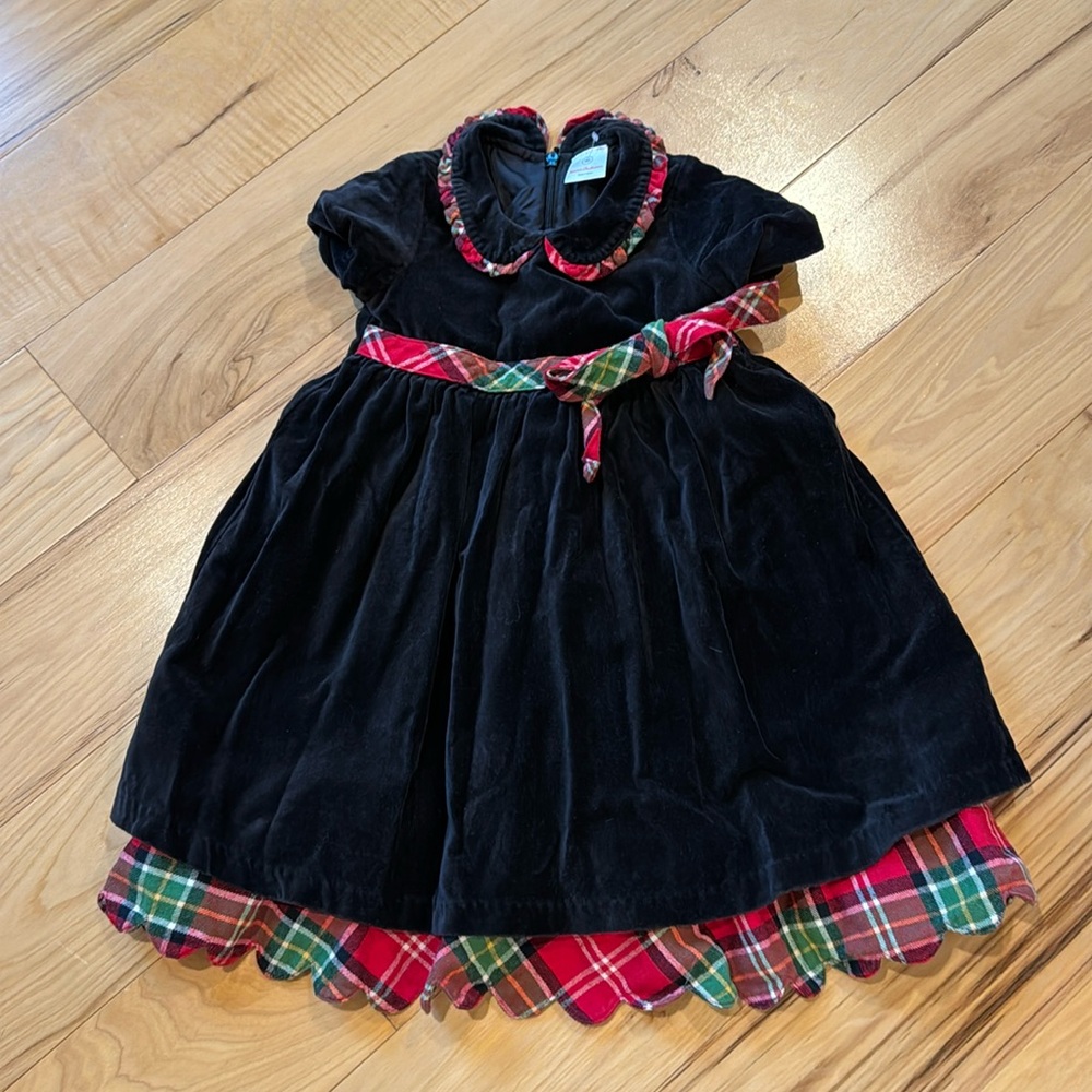 Black velvet dress